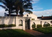 Front View of property in Unigray