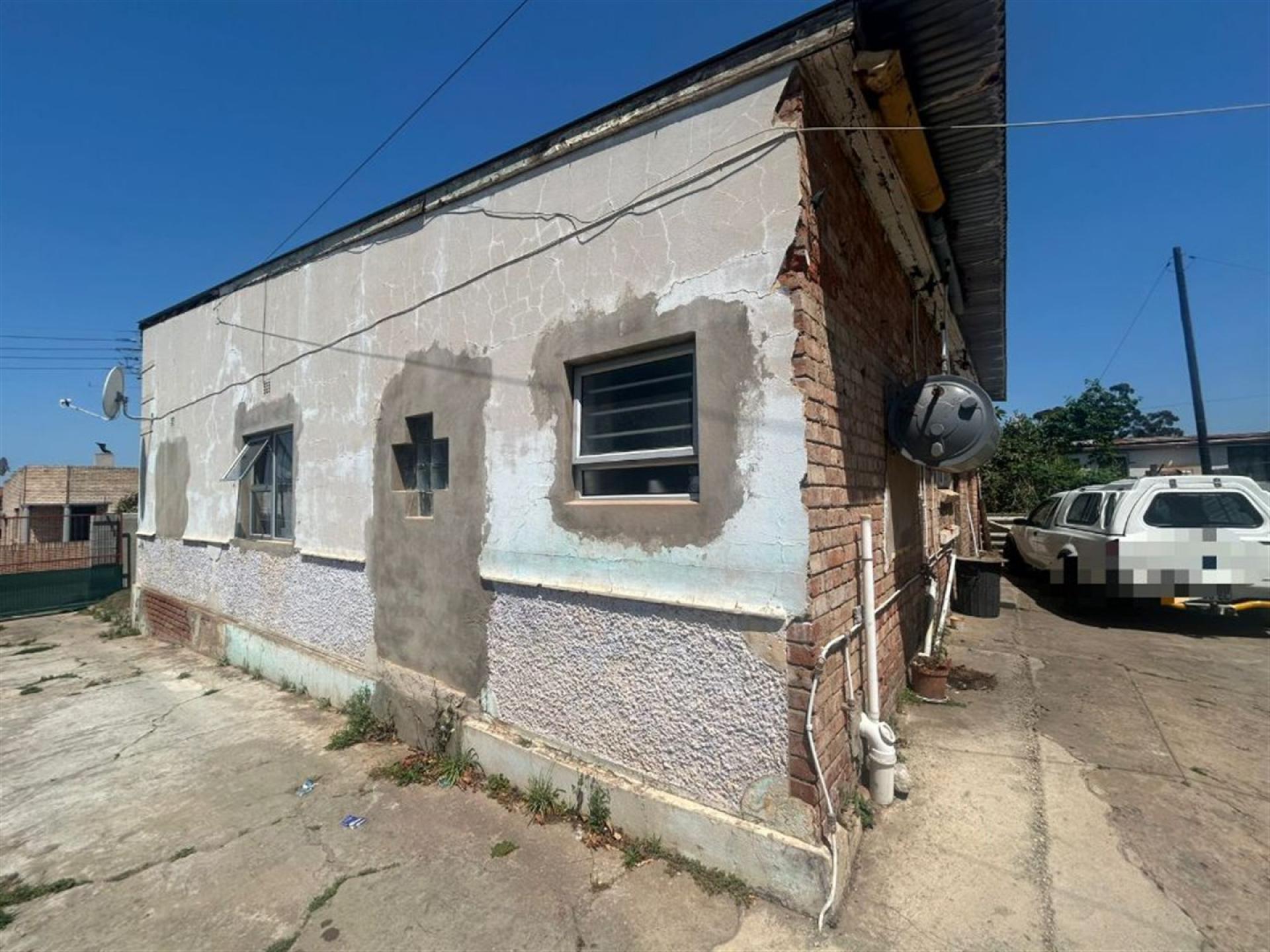 Front View of property in Uitenhage