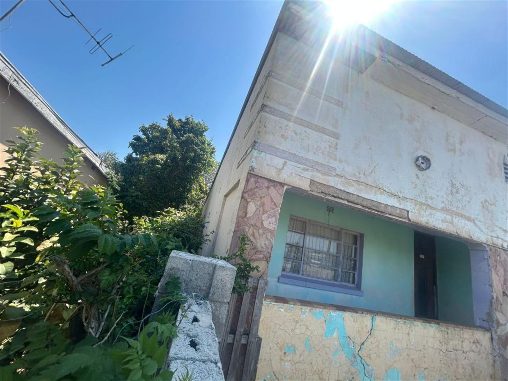 Front View of property in Uitenhage