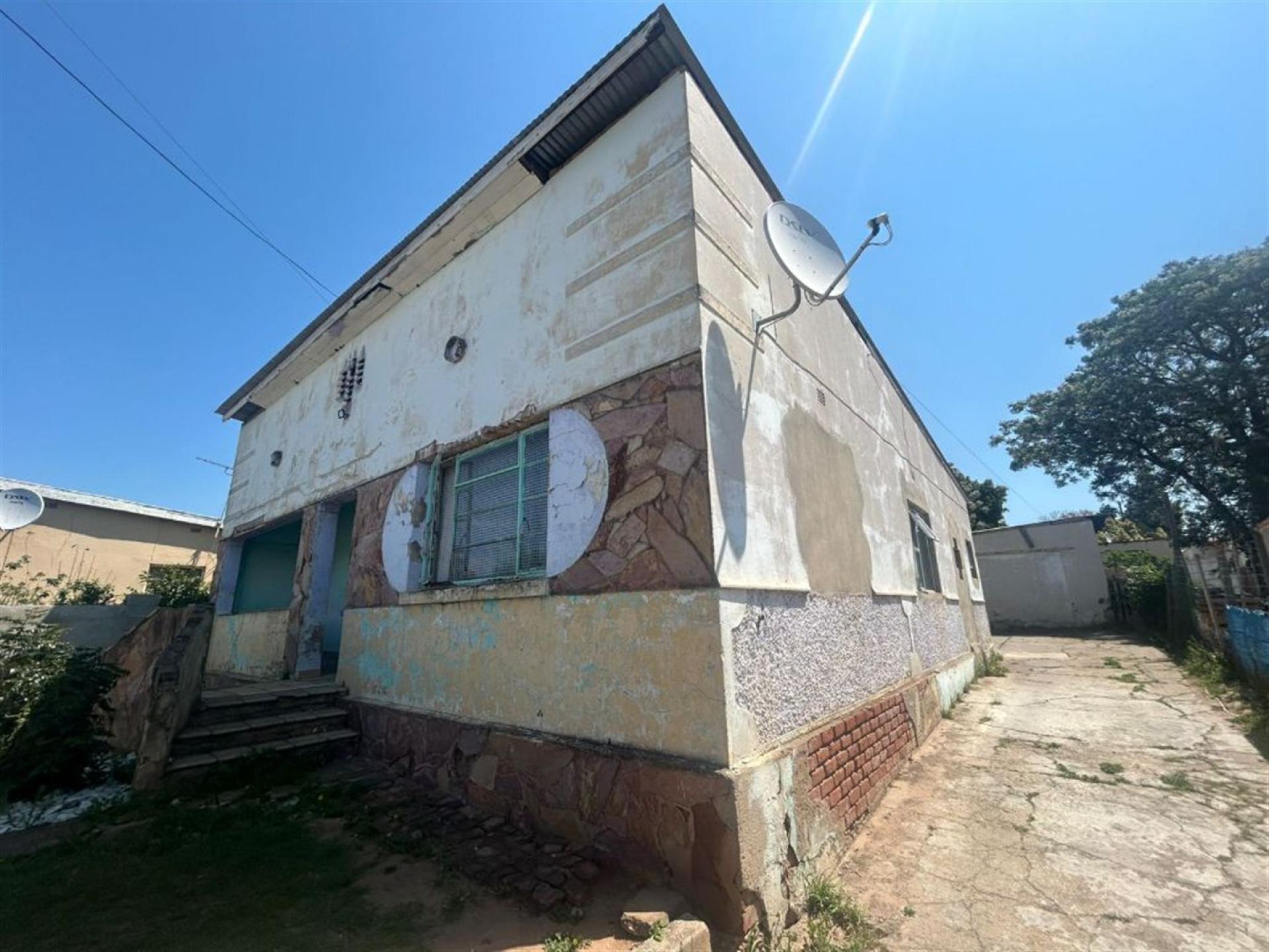 Front View of property in Uitenhage