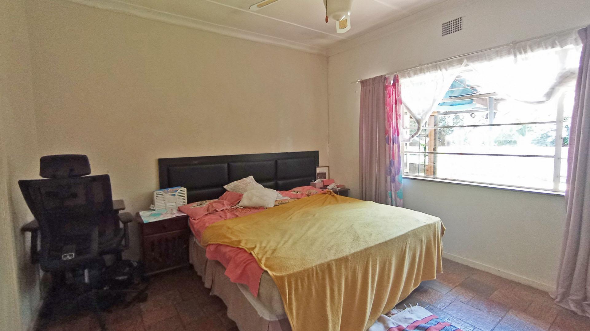 Bed Room 3 - 18 square meters of property in Meyerspark