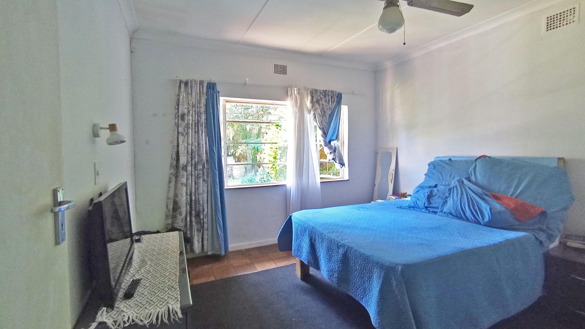 Bed Room 2 - 20 square meters of property in Meyerspark