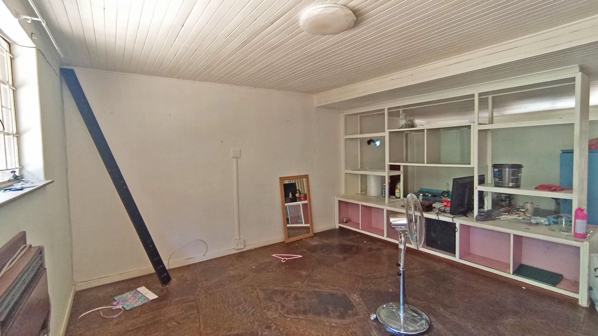 Flatlet - 74 square meters of property in Meyerspark