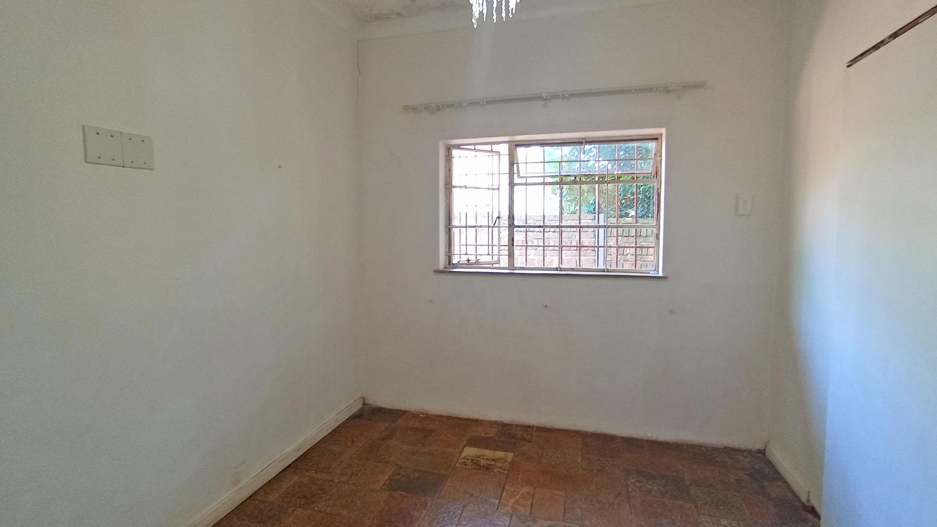 Flatlet - 74 square meters of property in Meyerspark