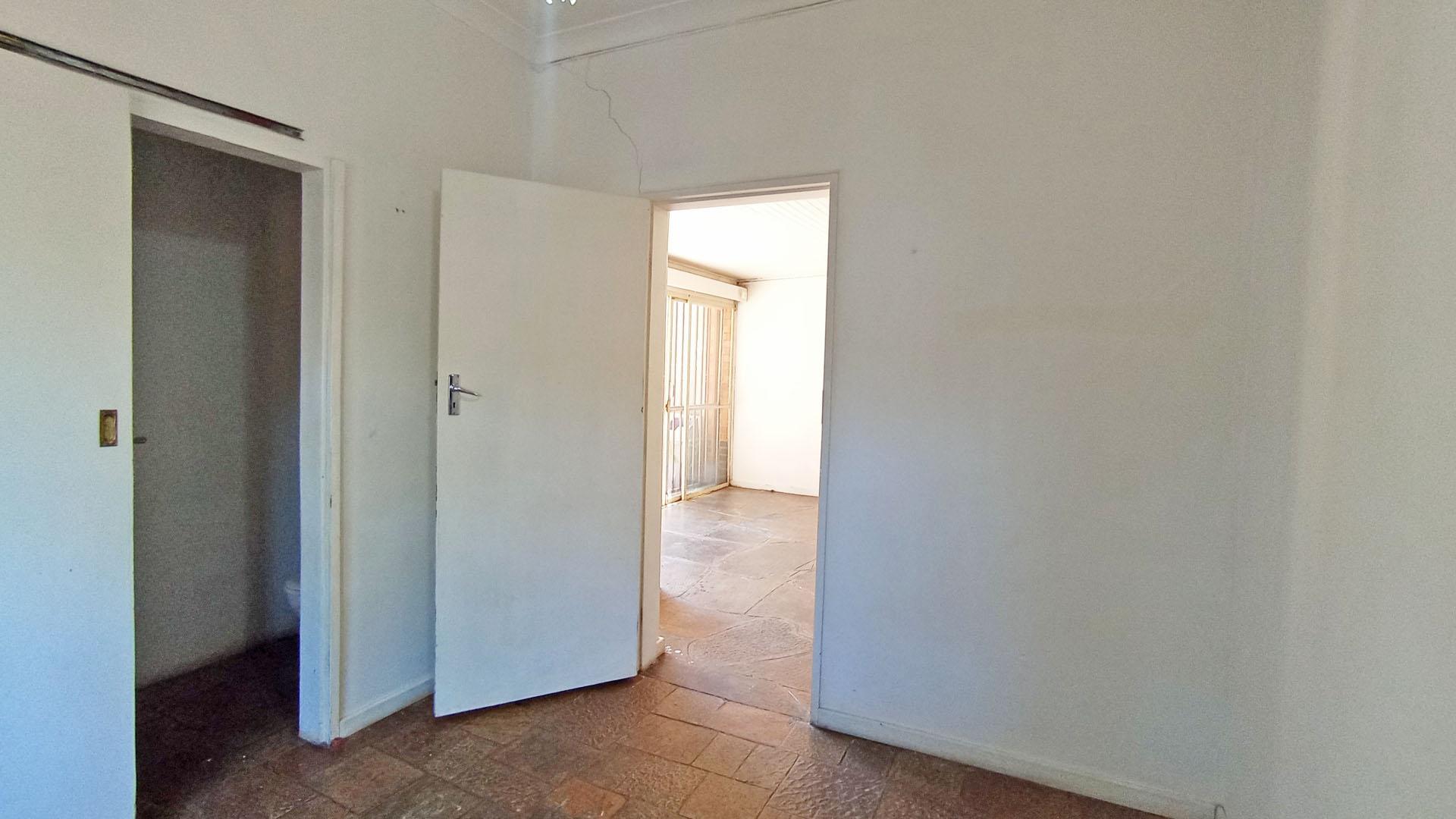 Flatlet - 74 square meters of property in Meyerspark