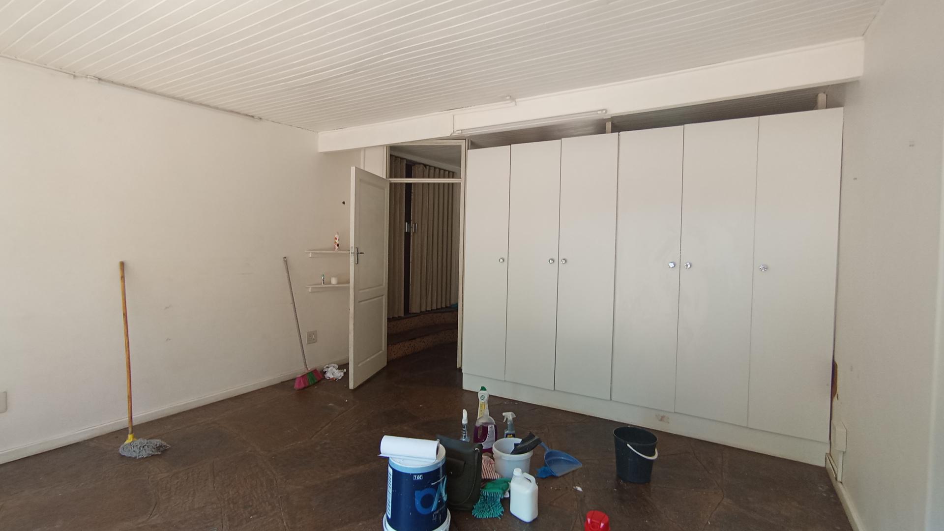 Flatlet - 74 square meters of property in Meyerspark