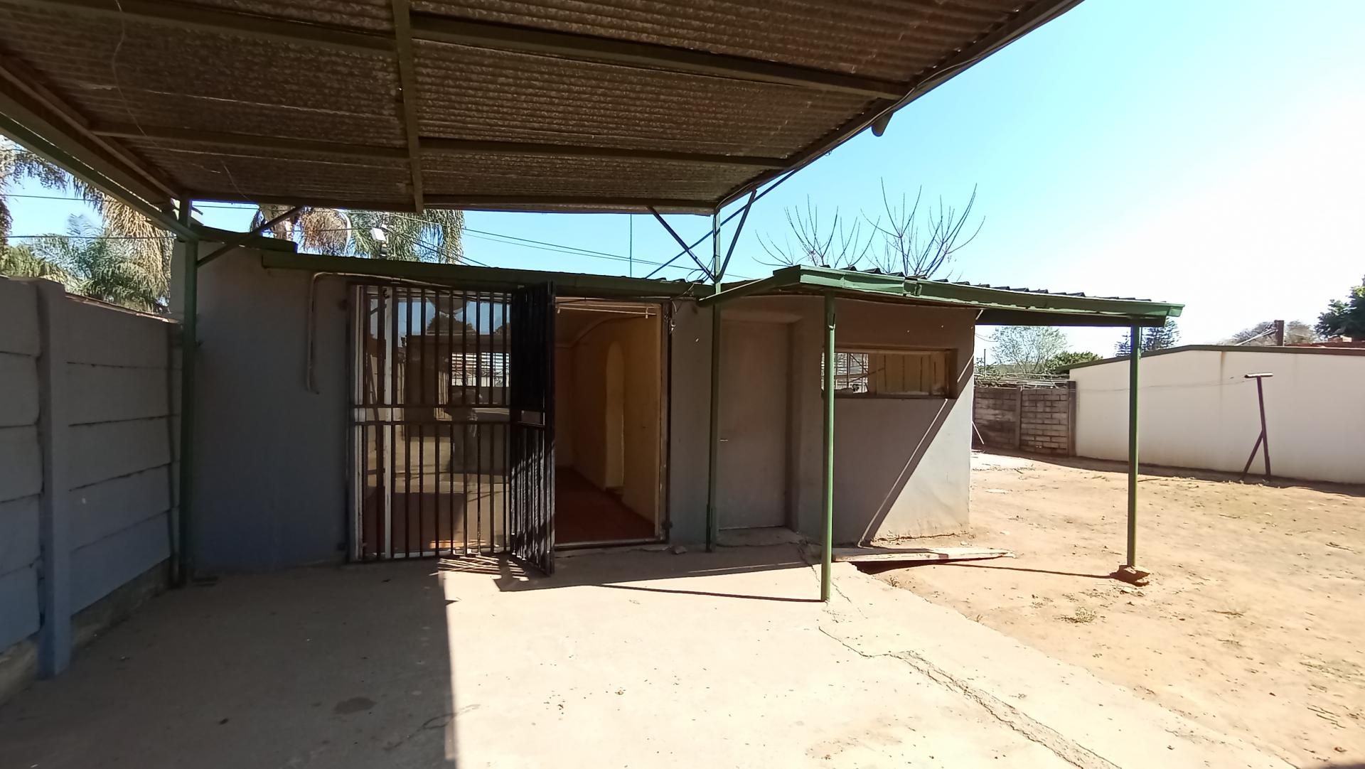Flatlet of property in Jan Niemand Park