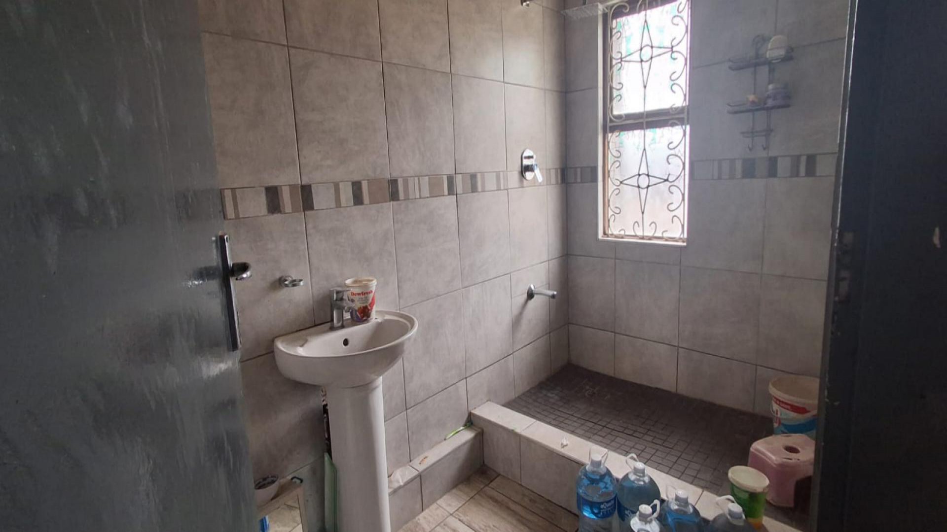 Bathroom 1 of property in Tongaat
