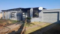 Front View of property in Crown Gardens