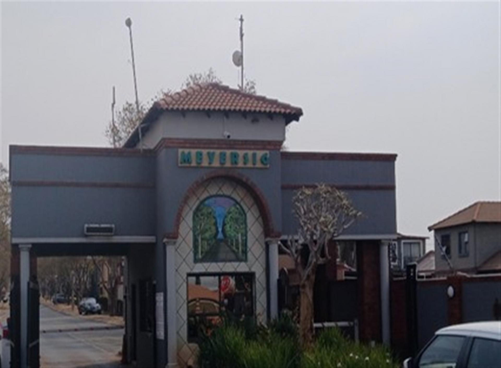 Front View of property in Alberton