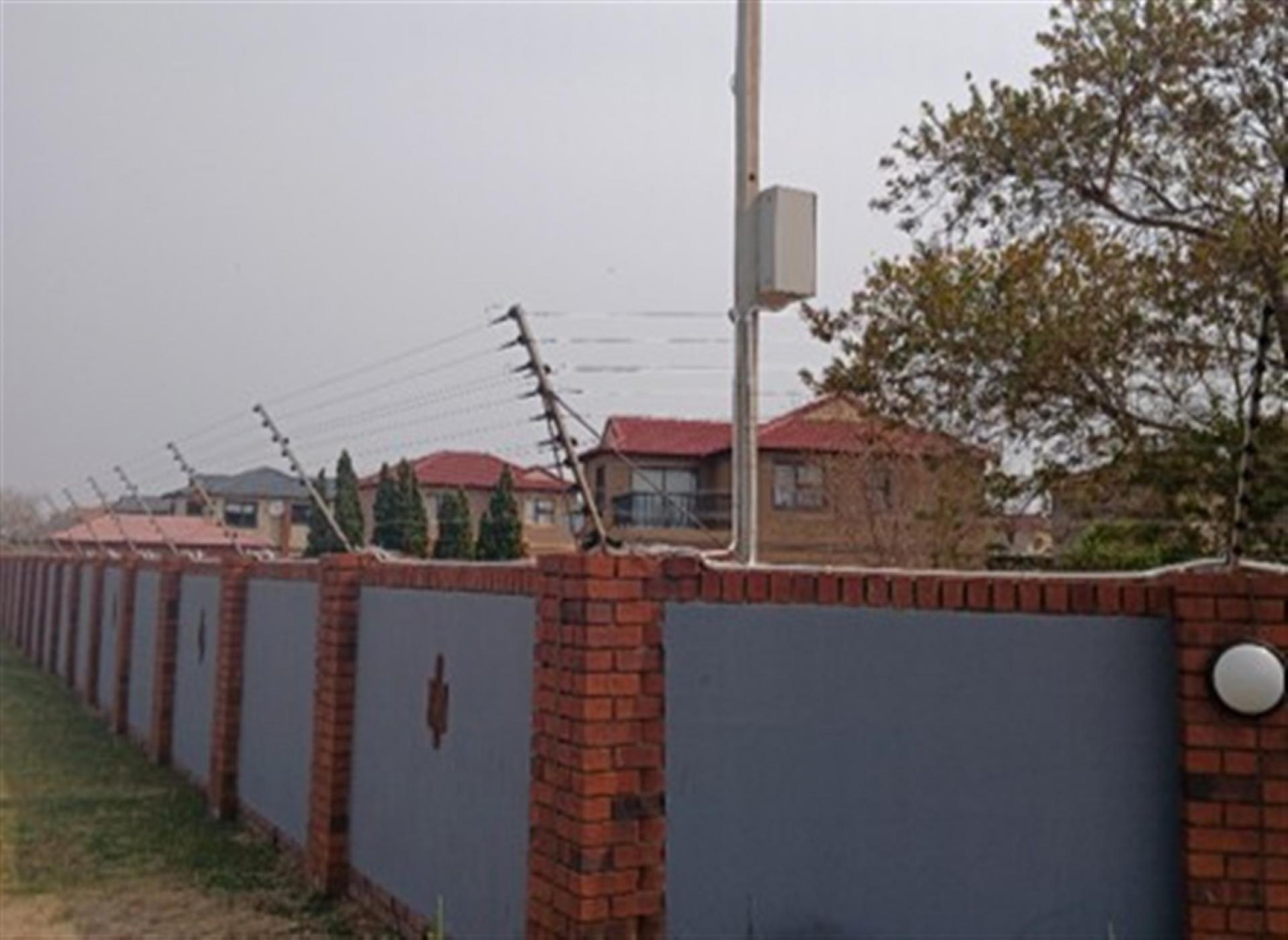 Front View of property in Alberton