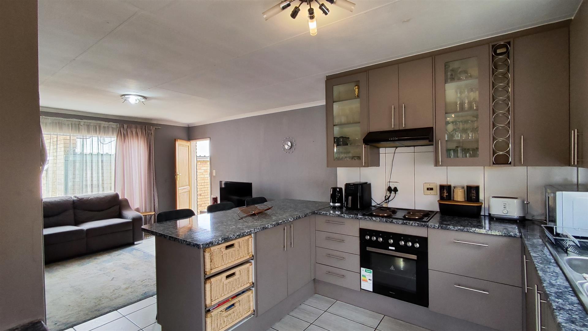 Kitchen - 12 square meters of property in Terenure