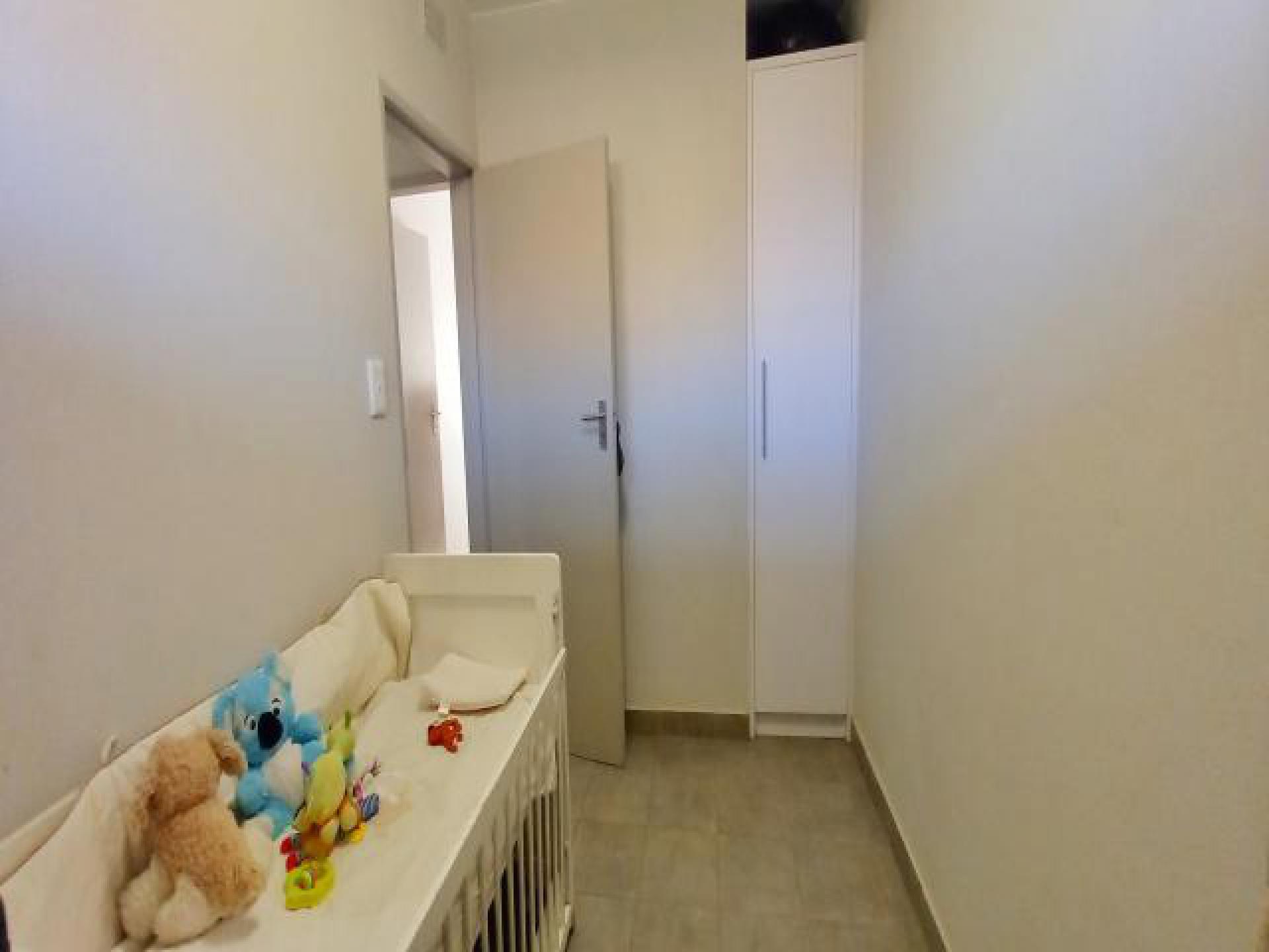 Bed Room 1 of property in Lotus Gardens