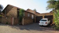 Front View of property in Wilgeheuwel 