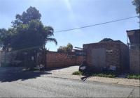 Front View of property in Die Hoewes