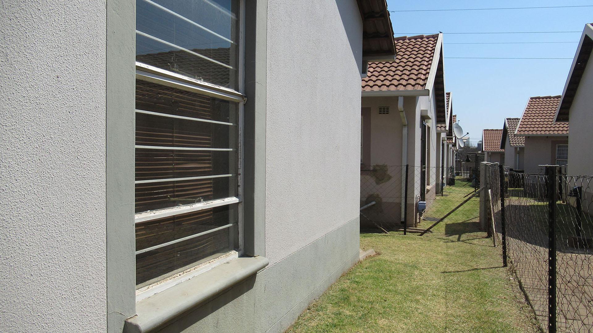 Backyard of property in Orion Park