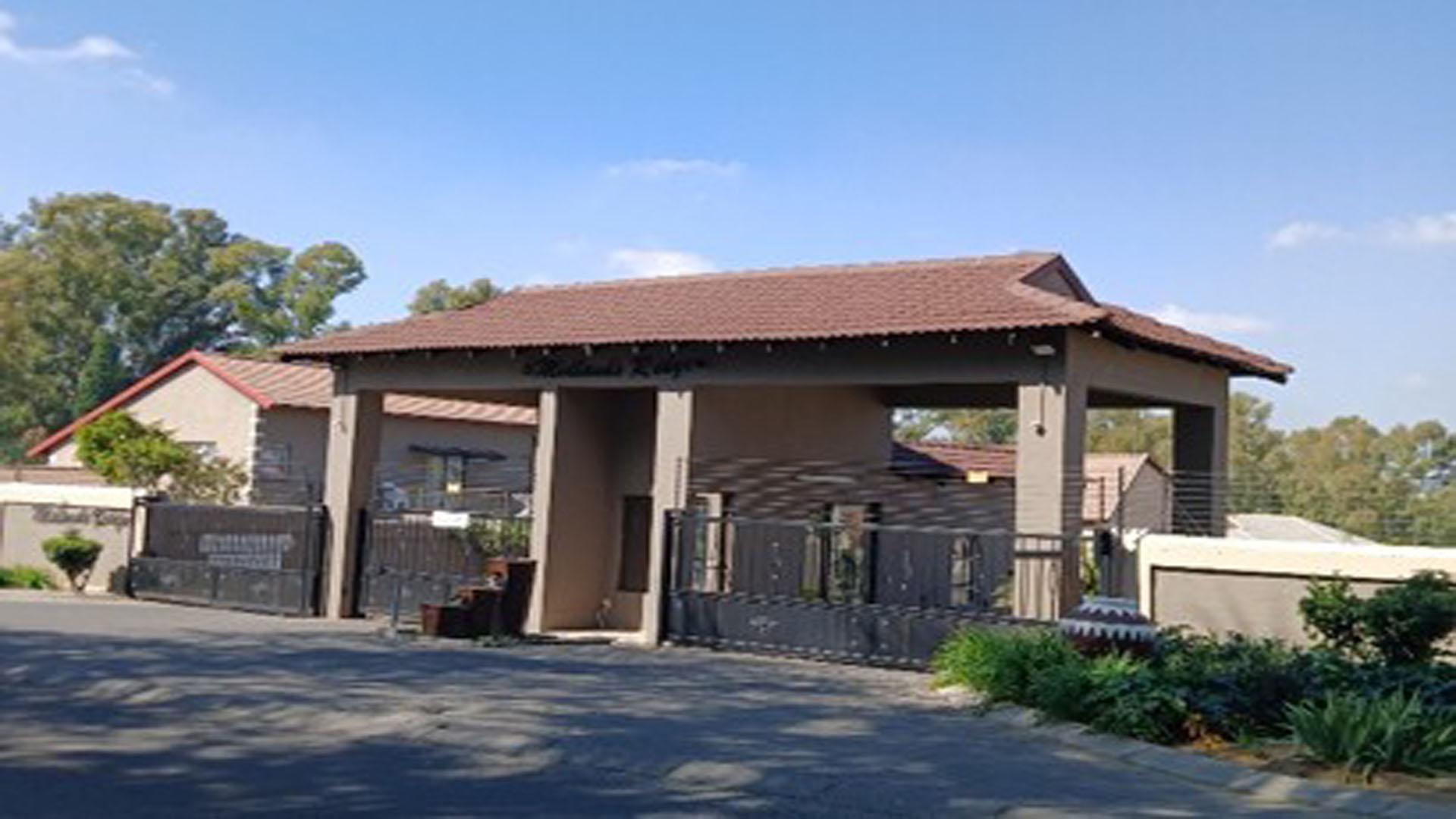Front View of property in Halfway Gardens