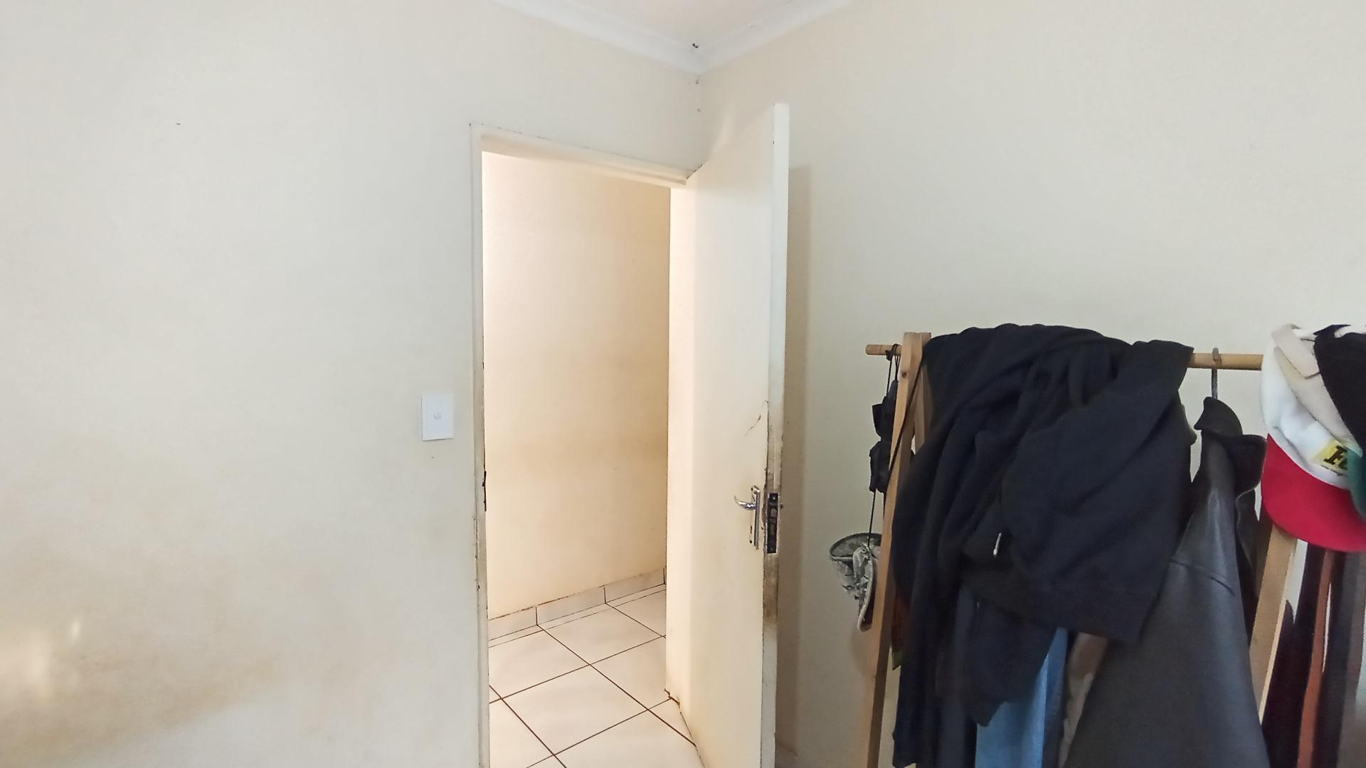 Bed Room 2 - 9 square meters of property in Empangeni