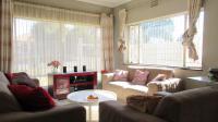 Lounges - 23 square meters of property in Florentia