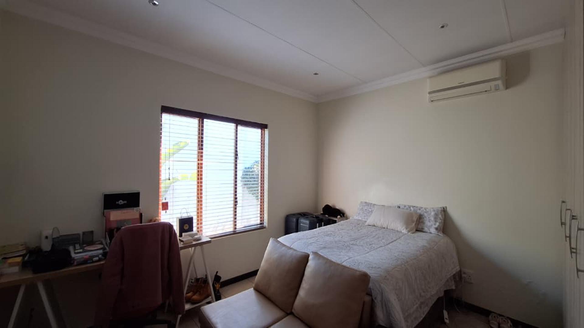 Bed Room 1 - 13 square meters of property in Parkhaven