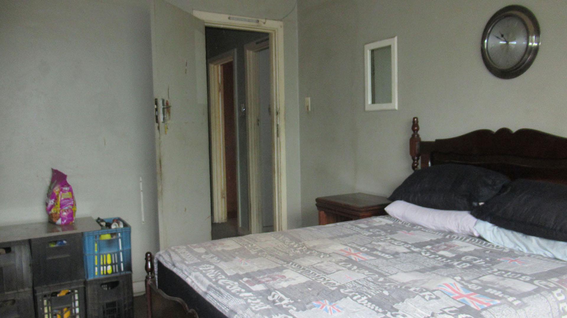 Bed Room 1 - 16 square meters of property in Elsburg