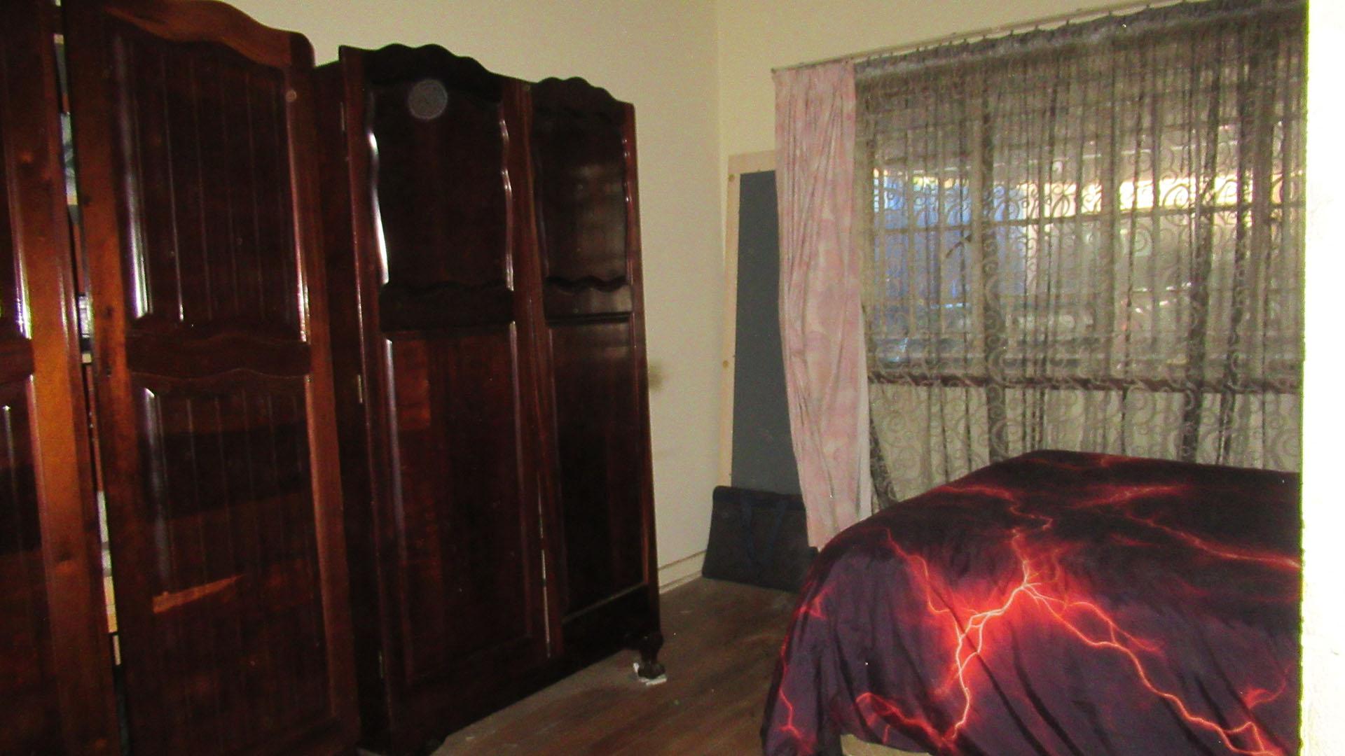 Bed Room 2 - 14 square meters of property in Elsburg