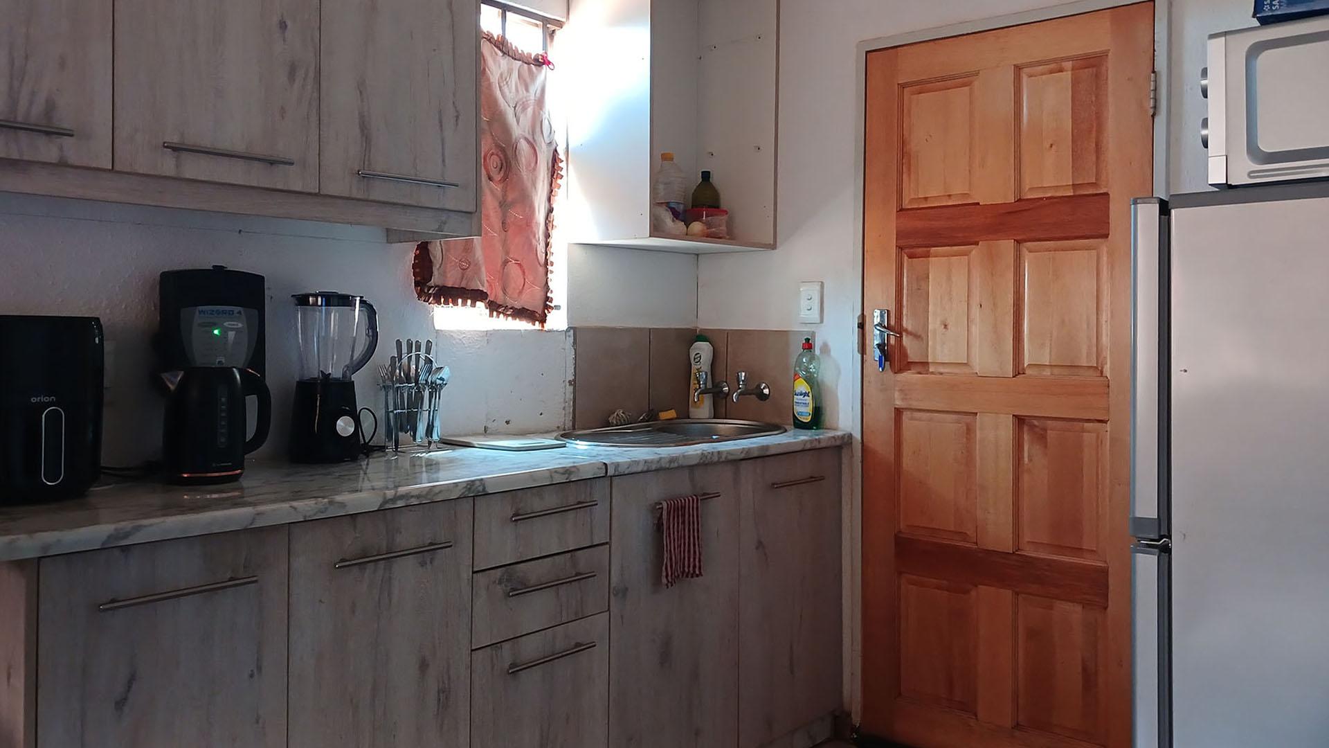 Kitchen - 6 square meters of property in Protea Glen