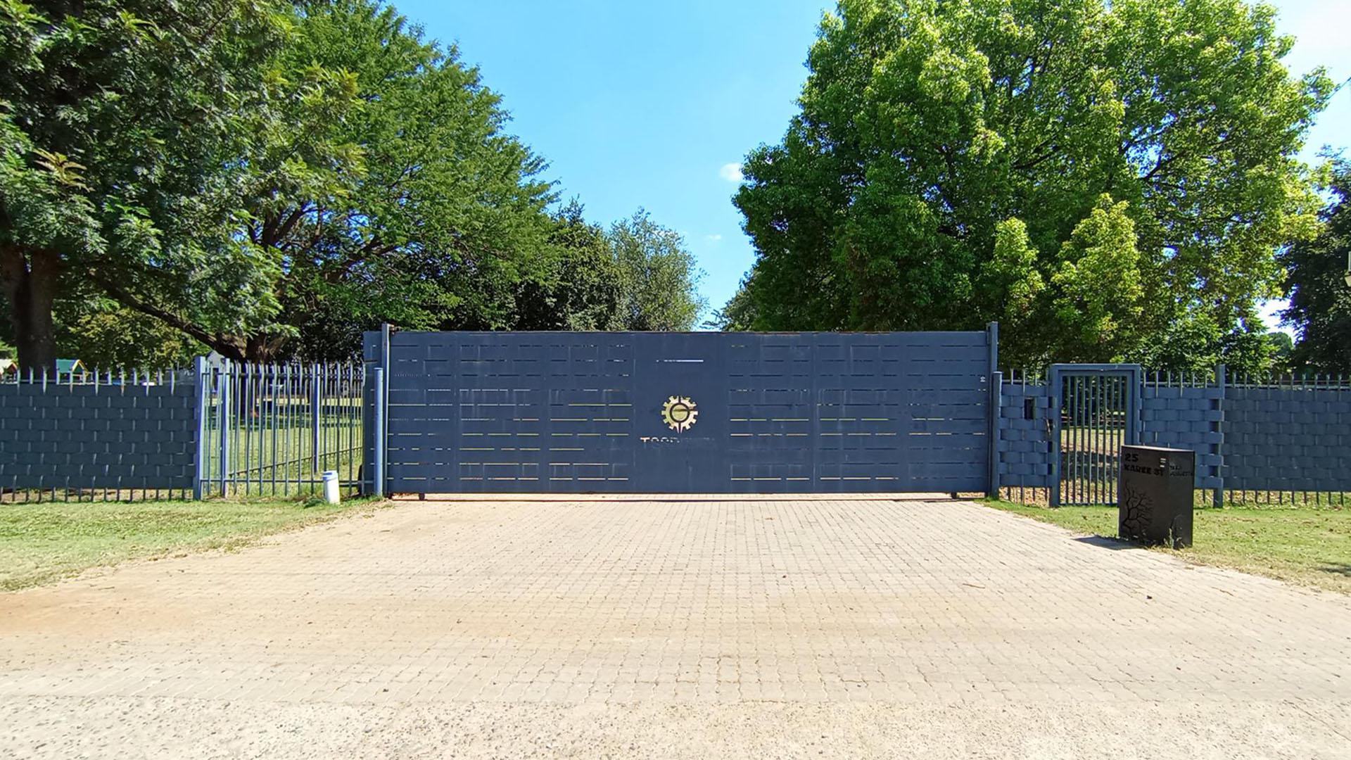 Front View of property in Pumulani AH