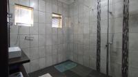 Main Bathroom - 10 square meters of property in Pumulani AH