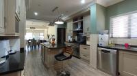 Kitchen - 25 square meters of property in Pumulani AH