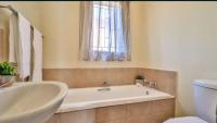 of property in Kosmosdal