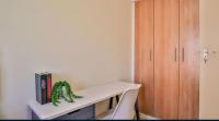  of property in Kosmosdal
