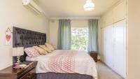Main Bedroom - 22 square meters of property in Atholl Heights