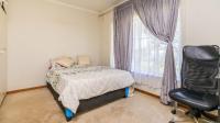 Bed Room 2 - 17 square meters of property in Atholl Heights