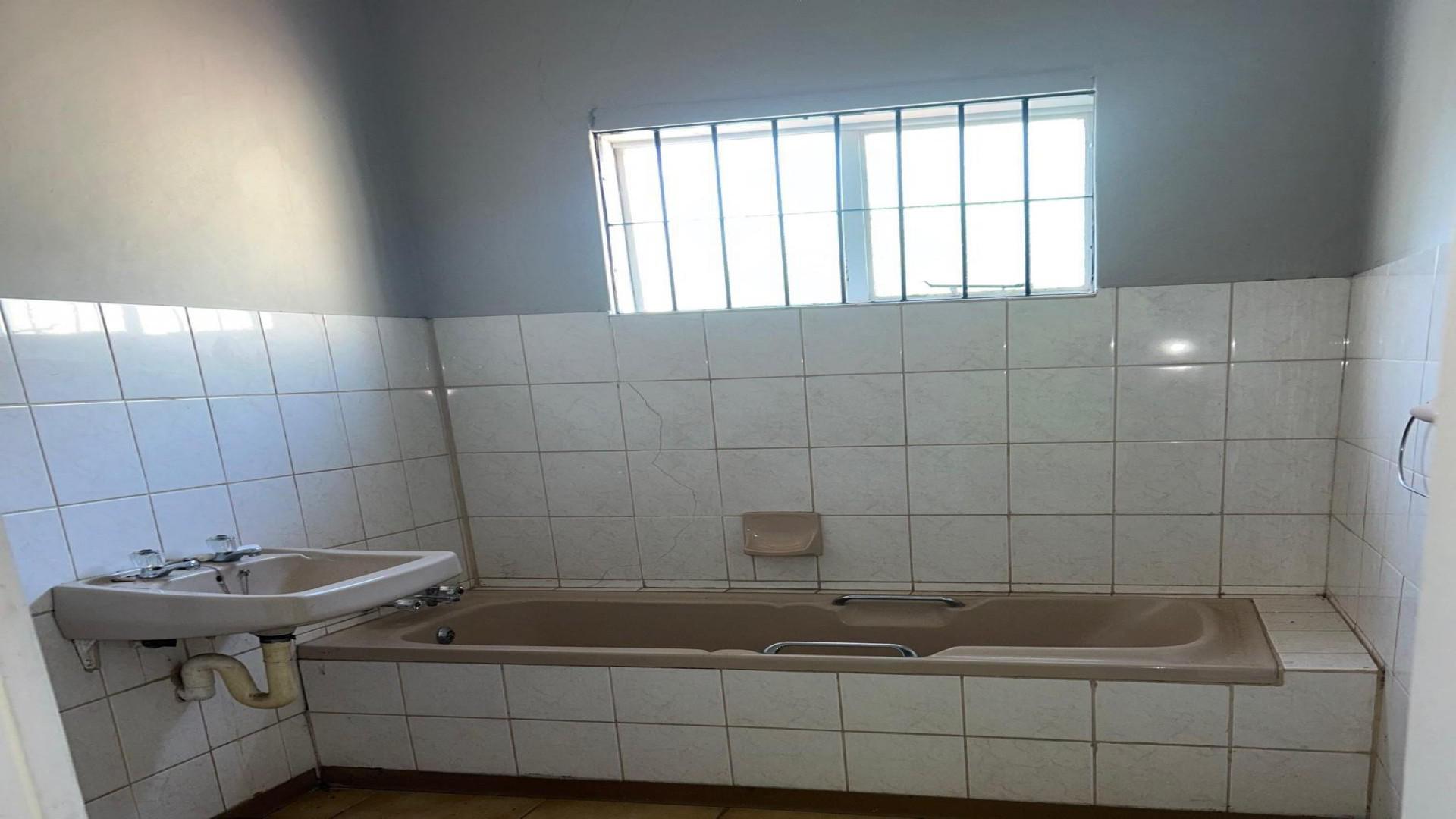 Bathroom 2 of property in Richmond - NC