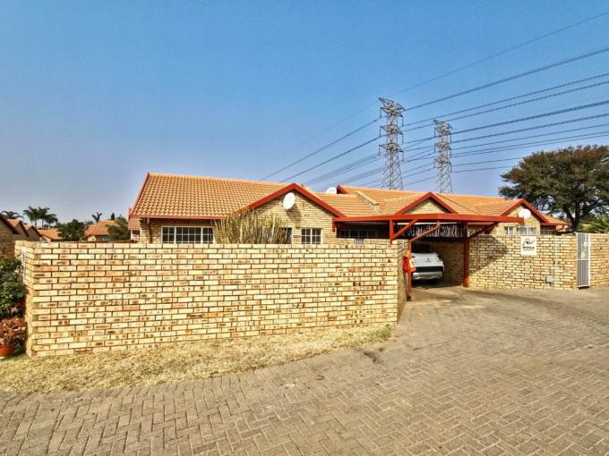 3 Bedroom Simplex to Rent in Moreletapark - Property to rent - MR644975