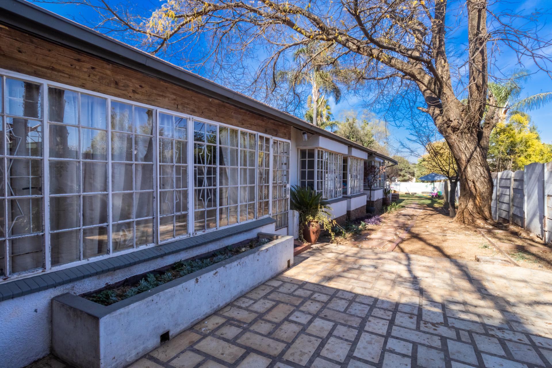 Backyard of property in Wierdapark
