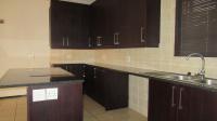Kitchen - 20 square meters of property in Helderkruin