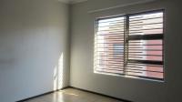 Main Bedroom - 16 square meters of property in Helderkruin