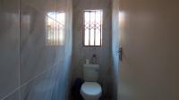Bathroom 1 - 2 square meters of property in Soshanguve East