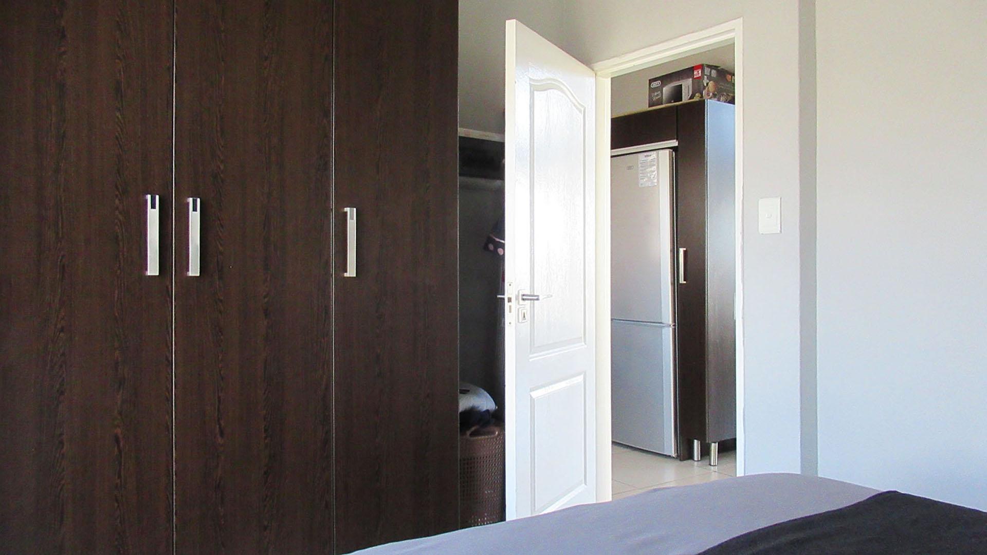 Bed Room 1 - 12 square meters of property in Fourways