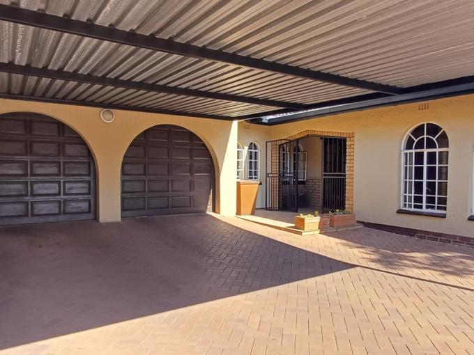4 Bedroom House for Sale For Sale in Brackenhurst - MR645665