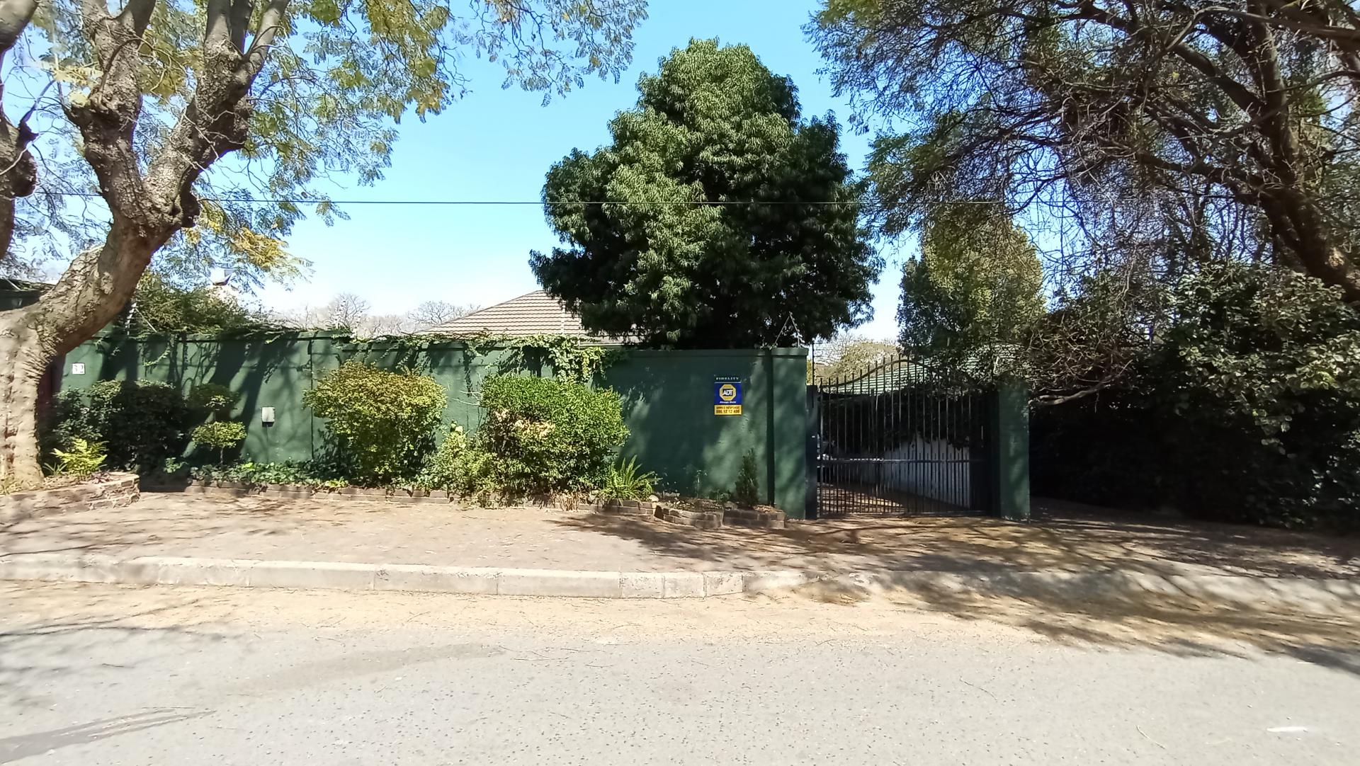 Front View of property in Parkhurst