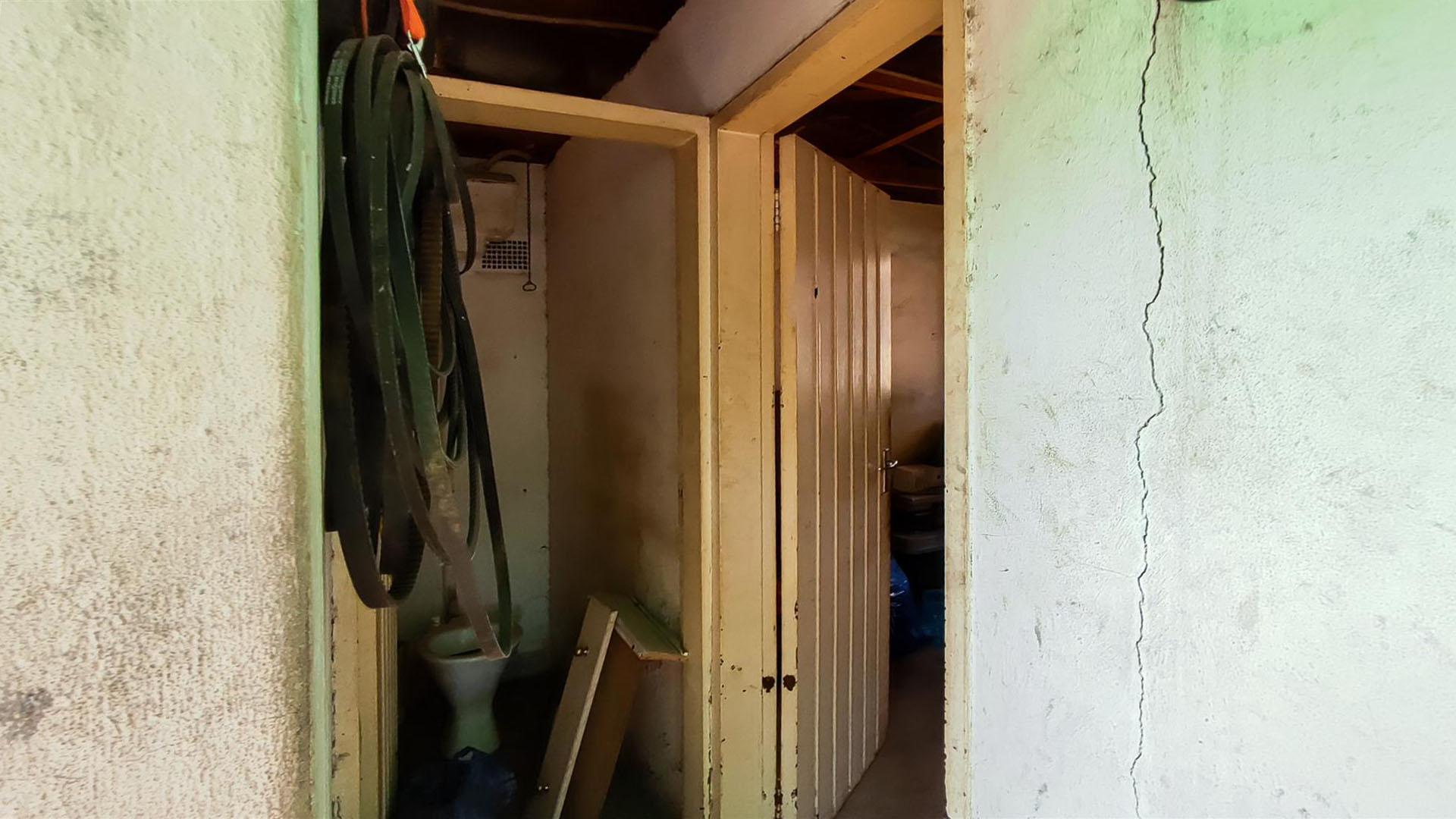 Spaces - 6 square meters of property in Bonaero Park