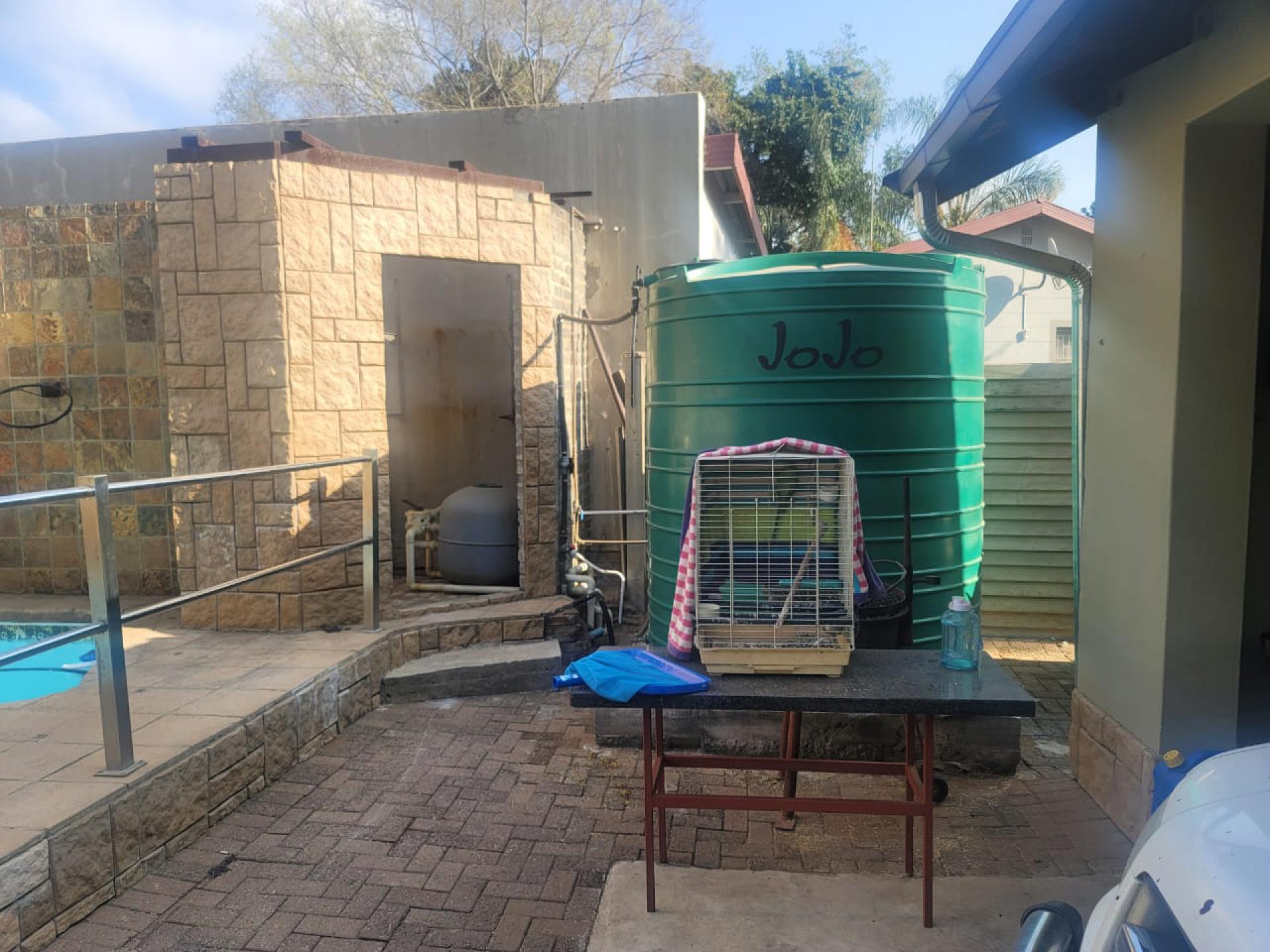 Backyard of property in Geelhoutpark