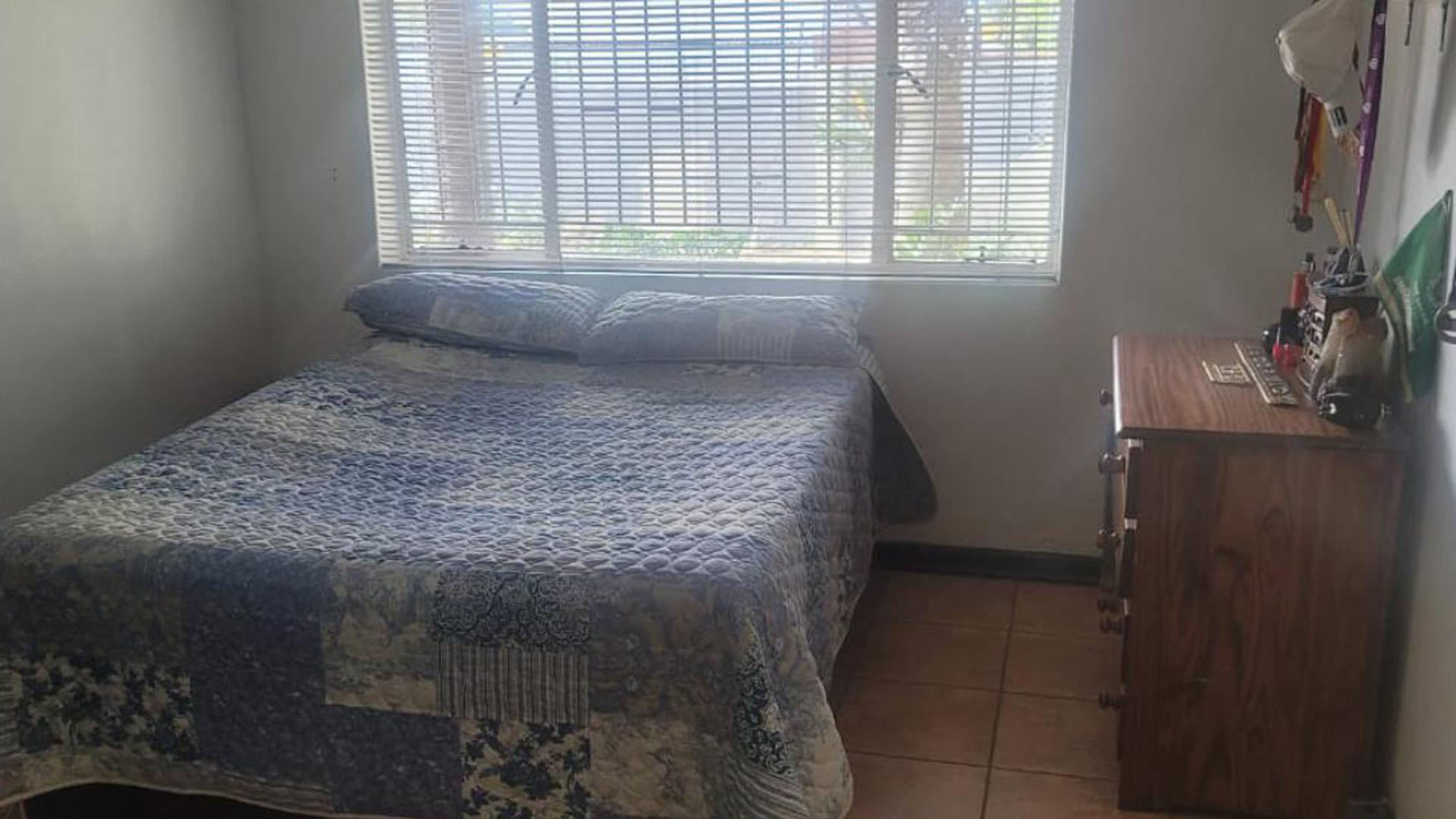 Bed Room 2 of property in Geelhoutpark