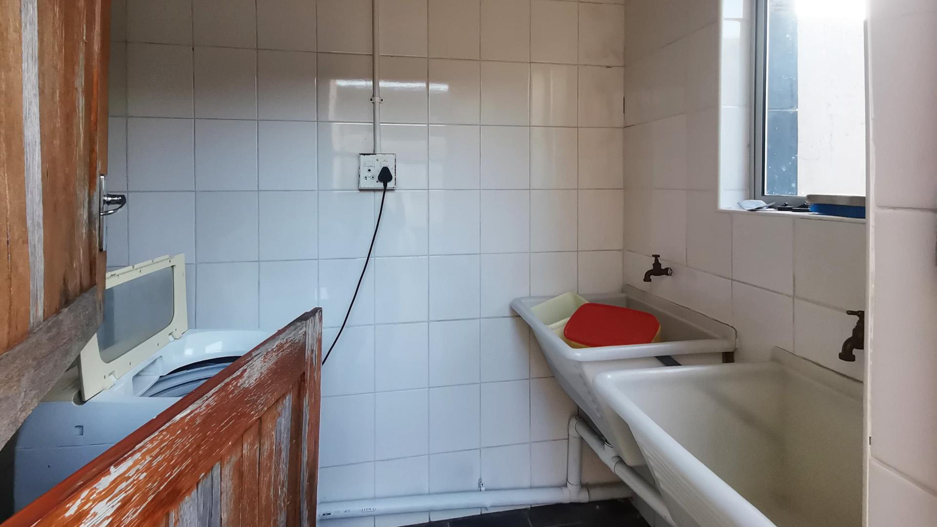 Laundry Room  of property in East London