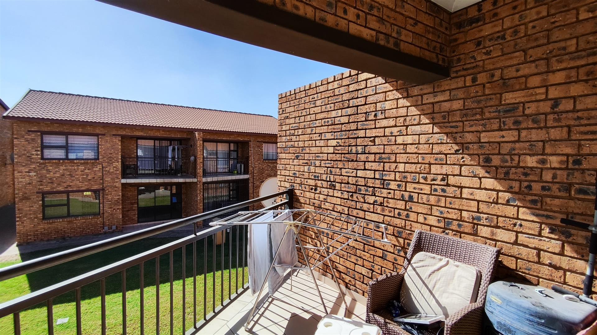 Balcony - 9 square meters of property in Witfield