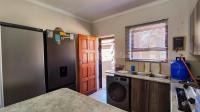 Kitchen - 9 square meters of property in Witfield
