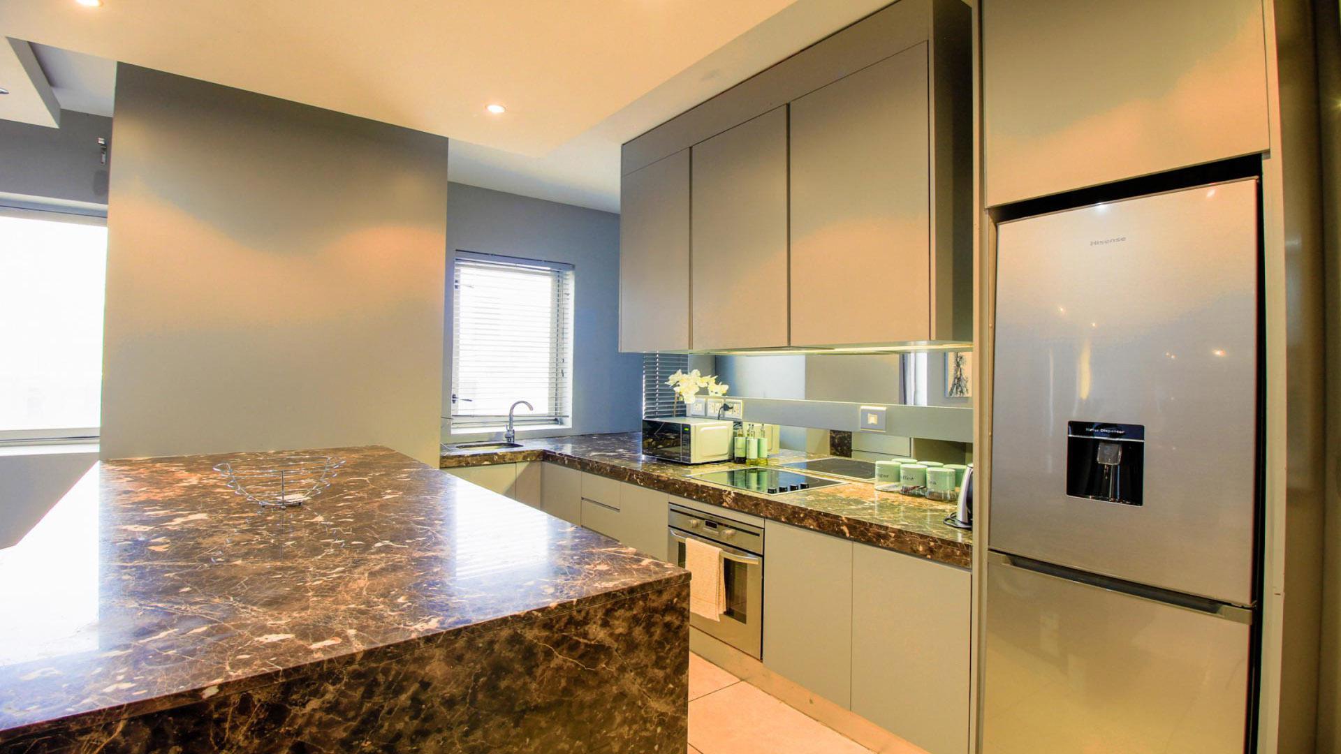 Kitchen - 13 square meters of property in Johannesburg Central